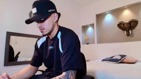 Snapshot of austin_collinss chatting on 25, 1, 2025 AUSTIN online show from 25, 1, 2025