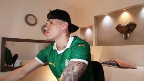 Snapshot of austin_collinss chatting on 29, 1, 2025 AUSTIN online show from 29, 1, 2025