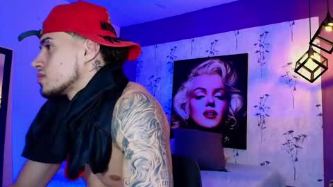 Snapshot of austin_collinss chatting on 1, 3, 2025 AUSTIN online show from 1, 3, 2025