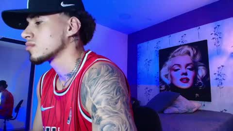 Snapshot of austin_collinss chatting on 4, 3, 2025 AUSTIN online show from 4, 3, 2025