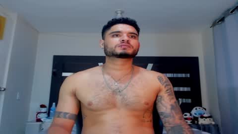 AustinTorres  online show from 9, 1, 2025