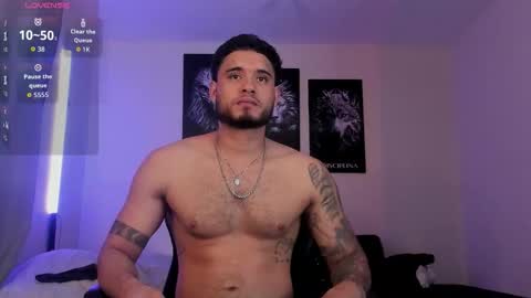 AustinTorres  online show from 18, 11, 2025