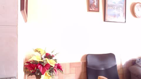 Snapshot of ava_f0xy chatting on 22, 5, 2026 Ava Jordana online show from 22, 5, 2026