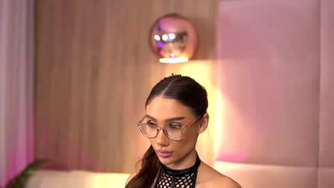 Snapshot of ava_heath chatting on 8, 1, 2025 Ava online show from 8, 1, 2025