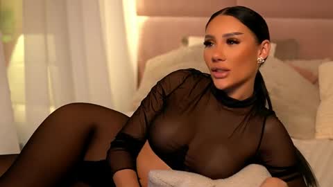 Ava online show from 10, 4, 2026