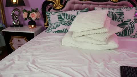 avaaaddamss online show from 7, 4, 2026