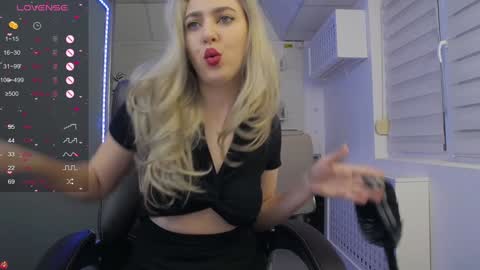    online show from 8, 2, 2025