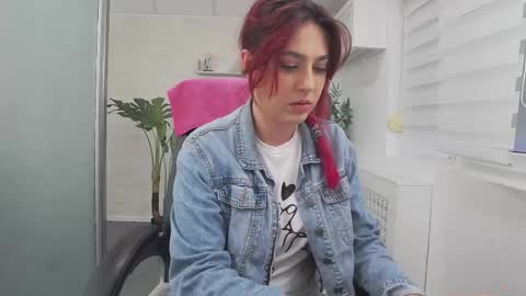Snapshot of avablue_ chatting on 28, 5, 2026 online show from 28, 5, 2026