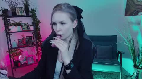 Ava nonude online show from 24, 9, 2025