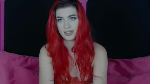 Snapshot of avareina chatting on 12, 10, 2025 Ava Reina online show from 12, 10, 2025