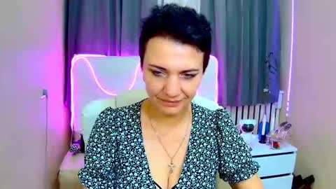 avasaturnian online show from 14, 9, 2025