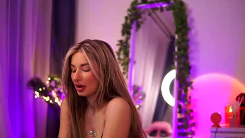 Carina online show from 14, 2, 2025