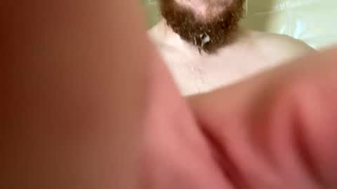 Snapshot of averagebar chatting on 17, 9, 2025 averagebar online show from 17, 9, 2025