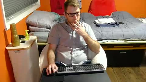 averagepenisalex online show from 24, 2, 2025