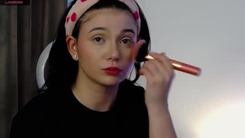 Snapshot of averywillow chatting on 12, 3, 2025 AveryWillow online show from 12, 3, 2025