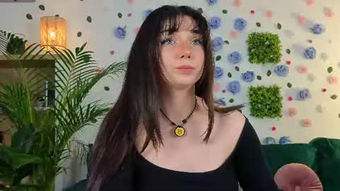 Snapshot of averywillow chatting on 22, 6, 2026 AveryWillow online show from 22, 6, 2026