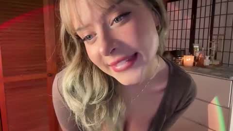 Avery  online show from 18, 10, 2025