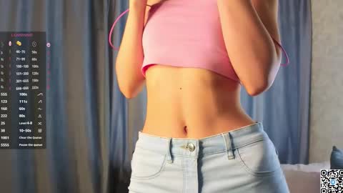 Snapshot of avgustajemes chatting on 20, 12, 2025 Lucy online show from 20, 12, 2025