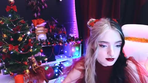 Snapshot of avi_nile chatting on 26, 12, 2024 Avriel online show from 26, 12, 2024