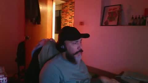 Snapshot of avidruiz87 chatting on 26, 11, 2025 Dark r0k3r online show from 26, 11, 2025