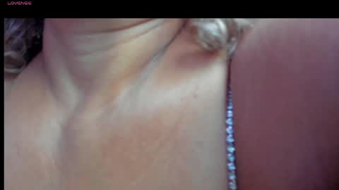 Snapshot of avril_jonson chatting on 31, 5, 2026 avril_jonson online show from 31, 5, 2026