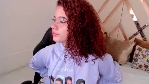 Avril  online show from 7, 1, 2026