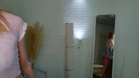 aweryuwu online show from 29, 10, 2025