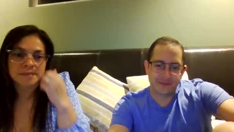 Snapshot of awesome_couple_hell chatting on 20, 10, 2025 hell yeah online show from 20, 10, 2025
