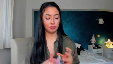 Jolie online show from 12, 3, 2025