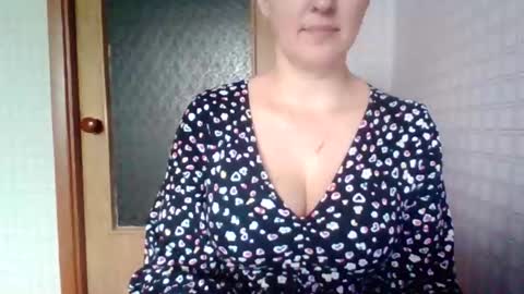 awesomeladyy online show from 6, 2, 2026