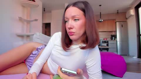 Awgustina online show from 1, 2, 2026