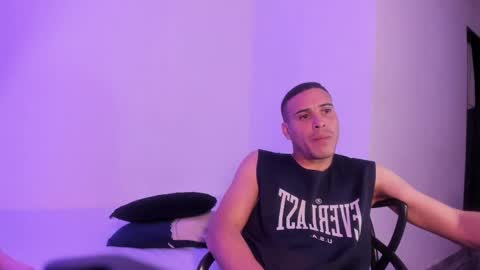 Snapshot of axel__fierro chatting on 16, 4, 2026 axel__fierro online show from 16, 4, 2026