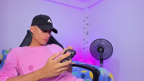 AXEL online show from 28, 11, 2025