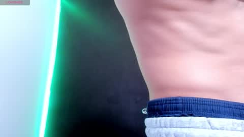 axel davis  online show from 26, 11, 2025