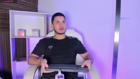 axel_grey_ online show from 2, 11, 2025