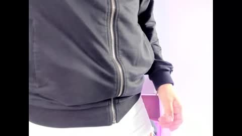 axel_grey_ online show from 13, 1, 2026