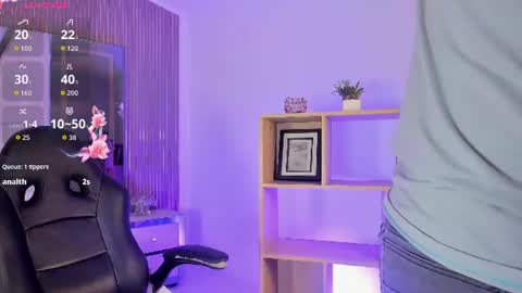 Snapshot of axel_grey_ chatting on 25, 6, 2026 axel_grey_ online show from 25, 6, 2026