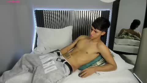 Snapshot of axel_mendoza_ chatting on 11, 6, 2026 A X E L online show from 11, 6, 2026