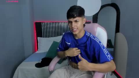 Snapshot of axel_mendoza_ chatting on 26, 6, 2026 A X E L online show from 26, 6, 2026