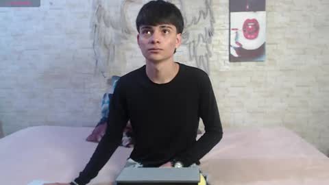 axel_milo_and_kairo online show from 26, 2, 2026