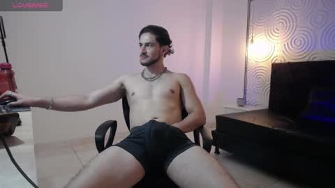 Axel  online show from 11, 4, 2026