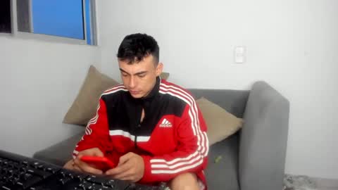 Snapshot of axel_smith10 chatting on 4, 4, 2026 axel_smith10 online show from 4, 4, 2026