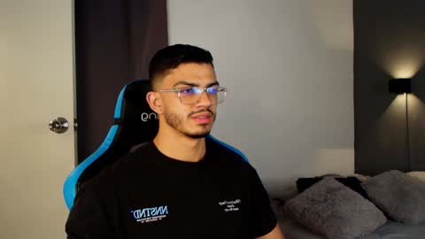 axel stein NEW ACCOUNT online show from 30, 1, 2025