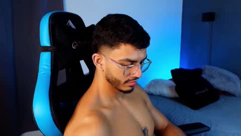 axel stein NEW ACCOUNT online show from 8, 3, 2025