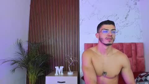 Snapshot of axel_stein2 chatting on 4, 12, 2024 Axel online show from 4, 12, 2024