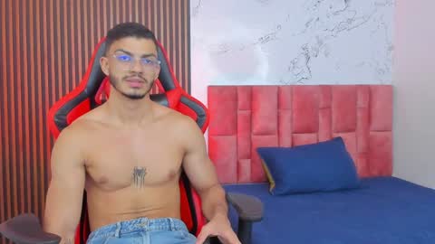 Snapshot of axel_stein2 chatting on 19, 12, 2024 Axel online show from 19, 12, 2024