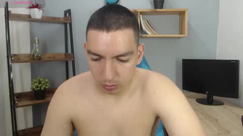 axel_stones_ online show from 21, 10, 2025