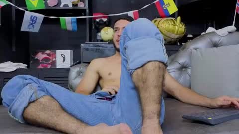 Axel  online show from 11, 7, 2026