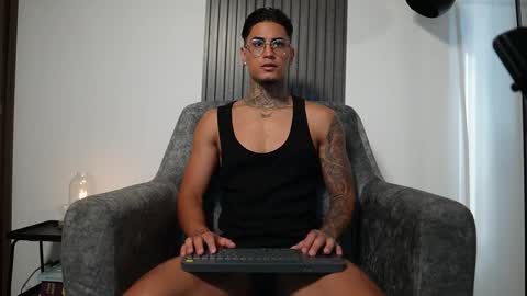 Agustin online show from 29, 10, 2025