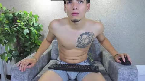 axel  online show from 14, 11, 2025